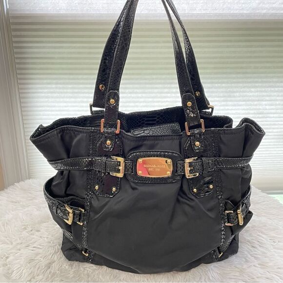 Michael Kors Black Nylon‎ Tote/ Handbag with Croc embossed patent leather trims - Picture 1 of 10
